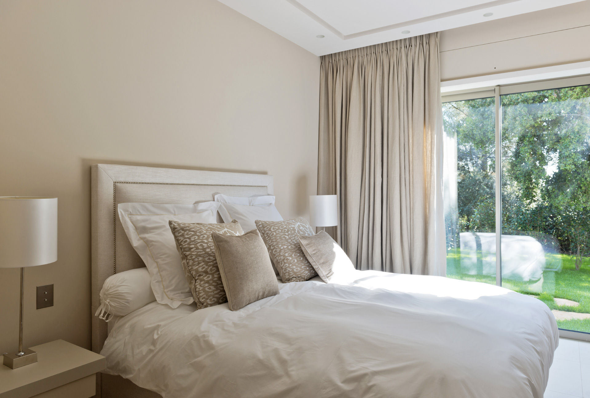 Villa Cayo in Nice, France bedroom