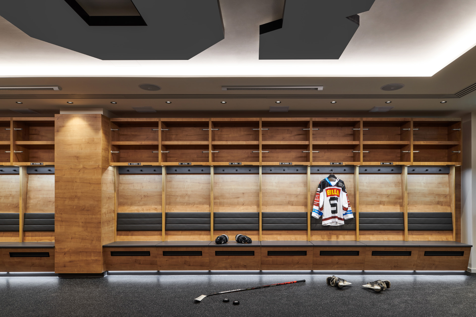 Hanák nábytek Modernisierung der Nebenräume eines Eishockey-Clubs