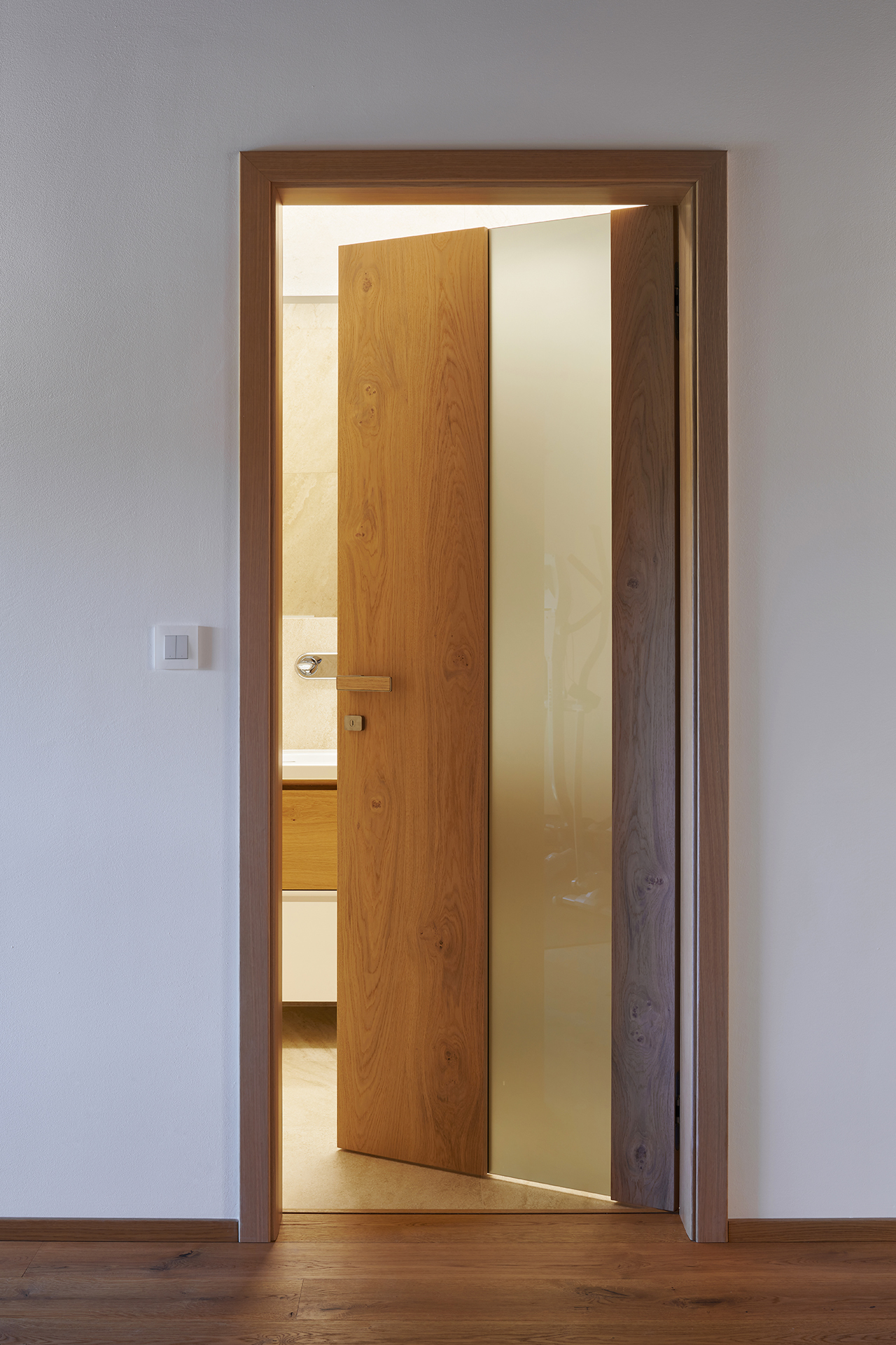 Hanák furniture, interior doors