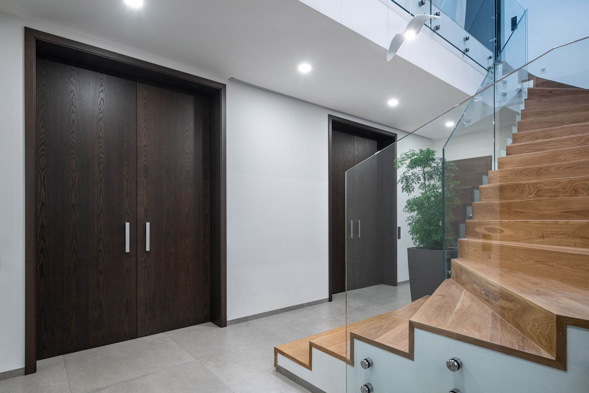 HANAK FURNITURE Interior doors
