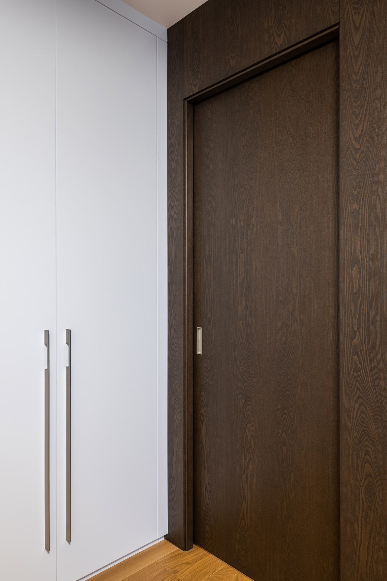 HANAK FURNITURE Interior doors