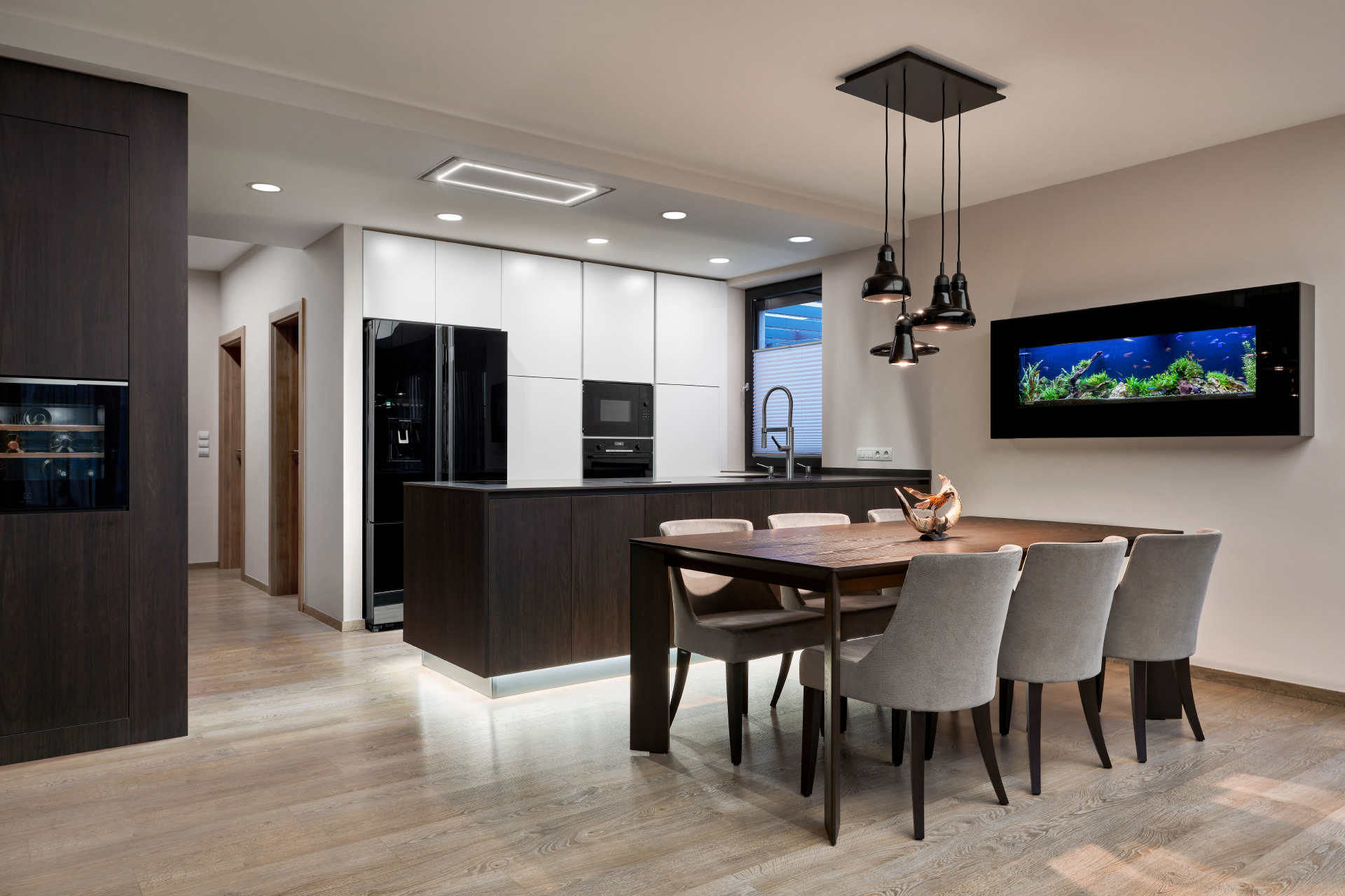 Interior CARBON oak Kitchen