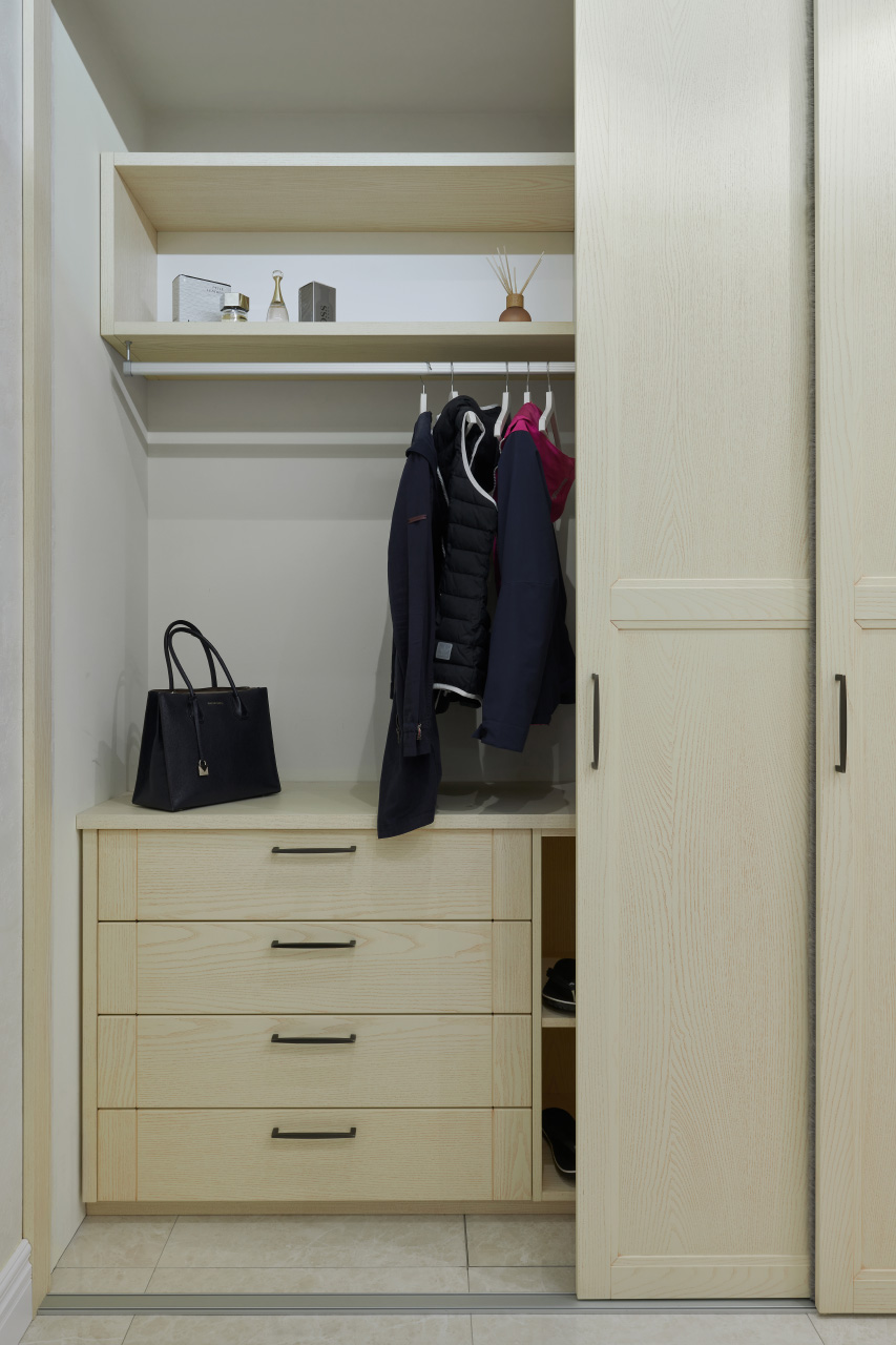 Hanák nábytek Rustic interior Wardrobe