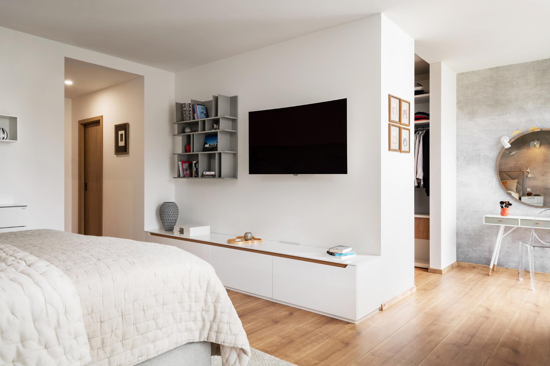 Hanák Furniture Realization of wardrobes and dressing rooms