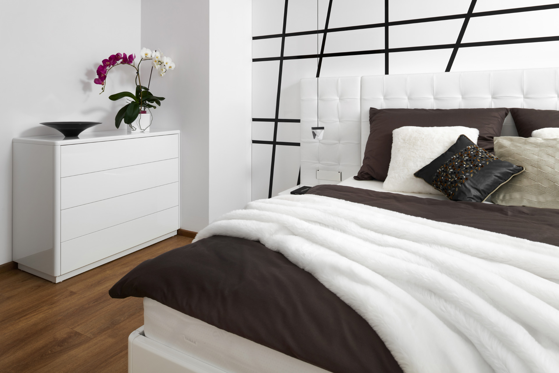 Hanák interior White-and-black Bedroom