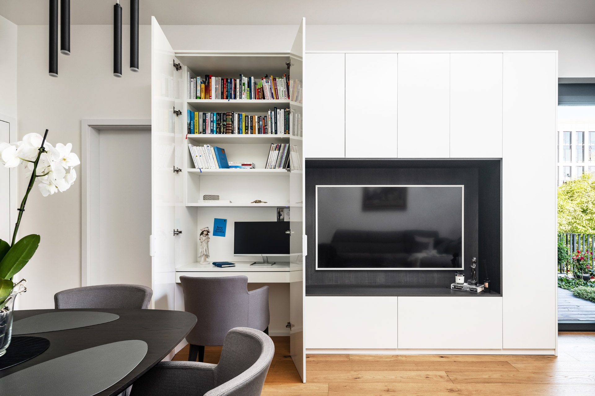 Hanák Möbel Realisierung Interieur Wohnzimmer TV Wand 