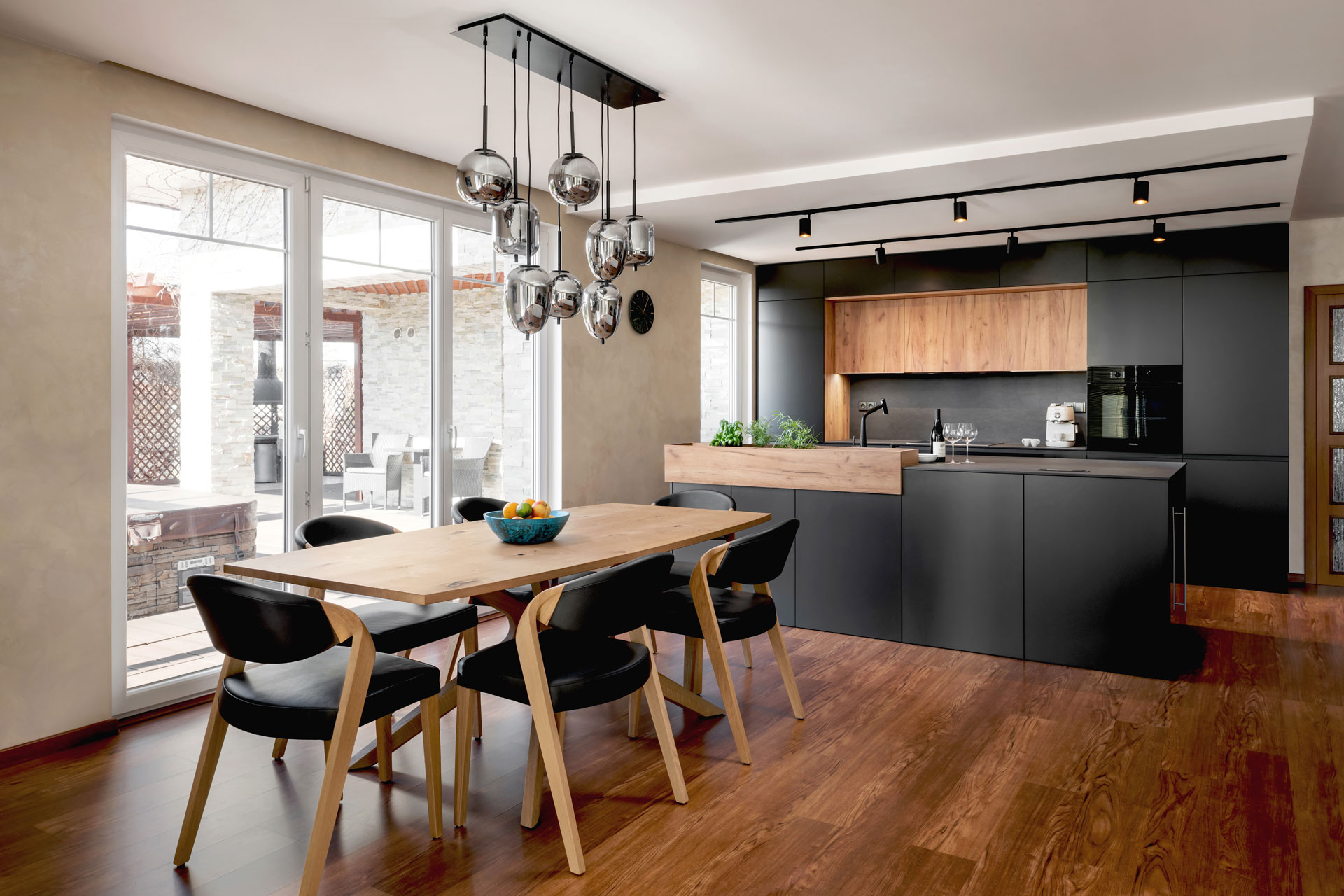 Hanák Furniture Realization of a modern kitchen SIMPLE