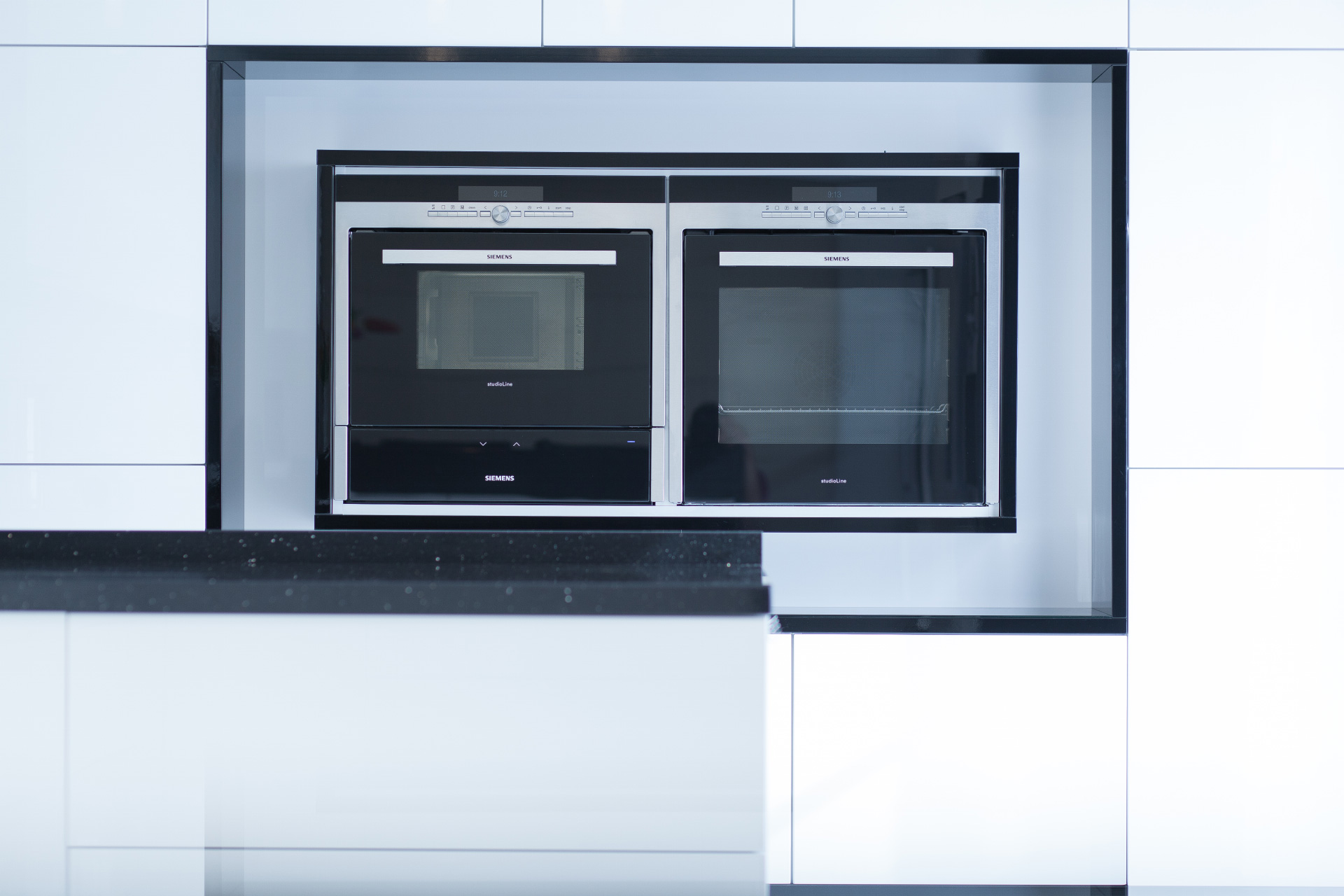 Hanák nábytek Kitchens High gloss Appliances