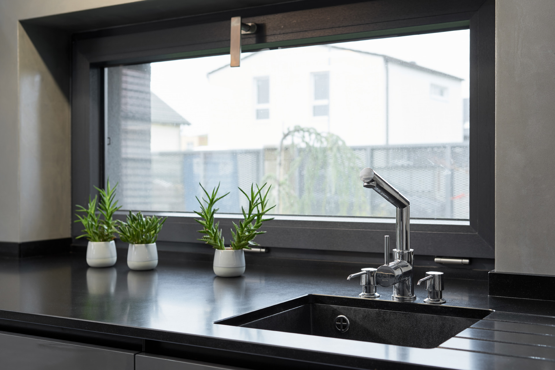 Hanák nábytek Reference Gray kitchen