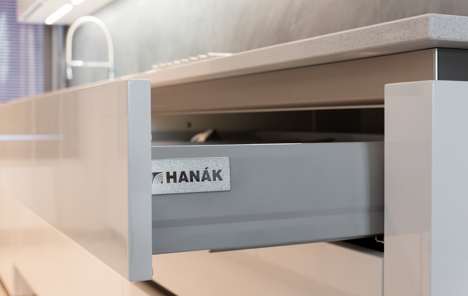 hanak_centrum_realizace_detail_vysuv
