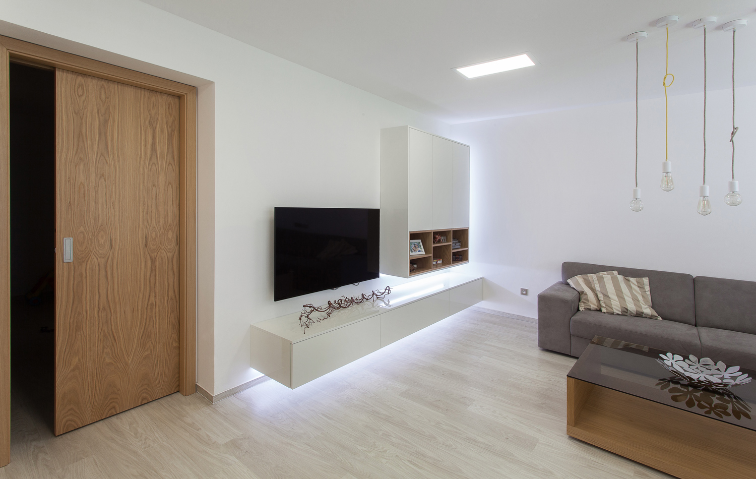 hanak_nabytek_realizace_popuvky_dvere