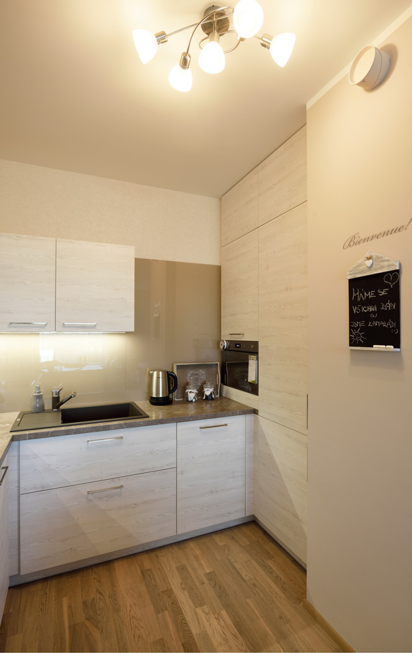 hanak_nabytek_realizace_borovice_piemont_lamino