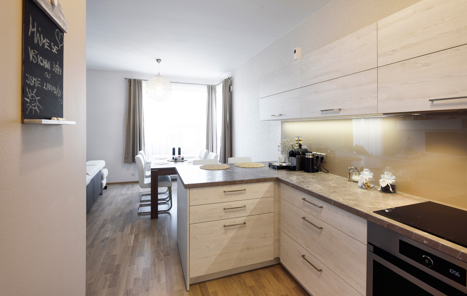 hanak_nabytek_realizace_optima_borovice_piemont