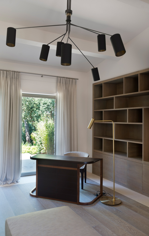 nice_hanak_nabytek_apartmany_knihovna
