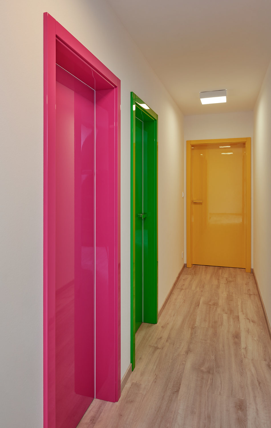 ruzove_dvere_hanak_optimal_interiery